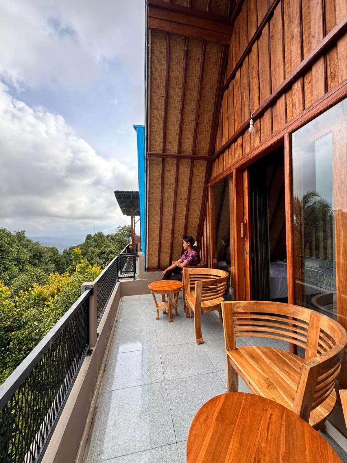 Puri Pilihani Hostel Munduk  Bagian luar foto