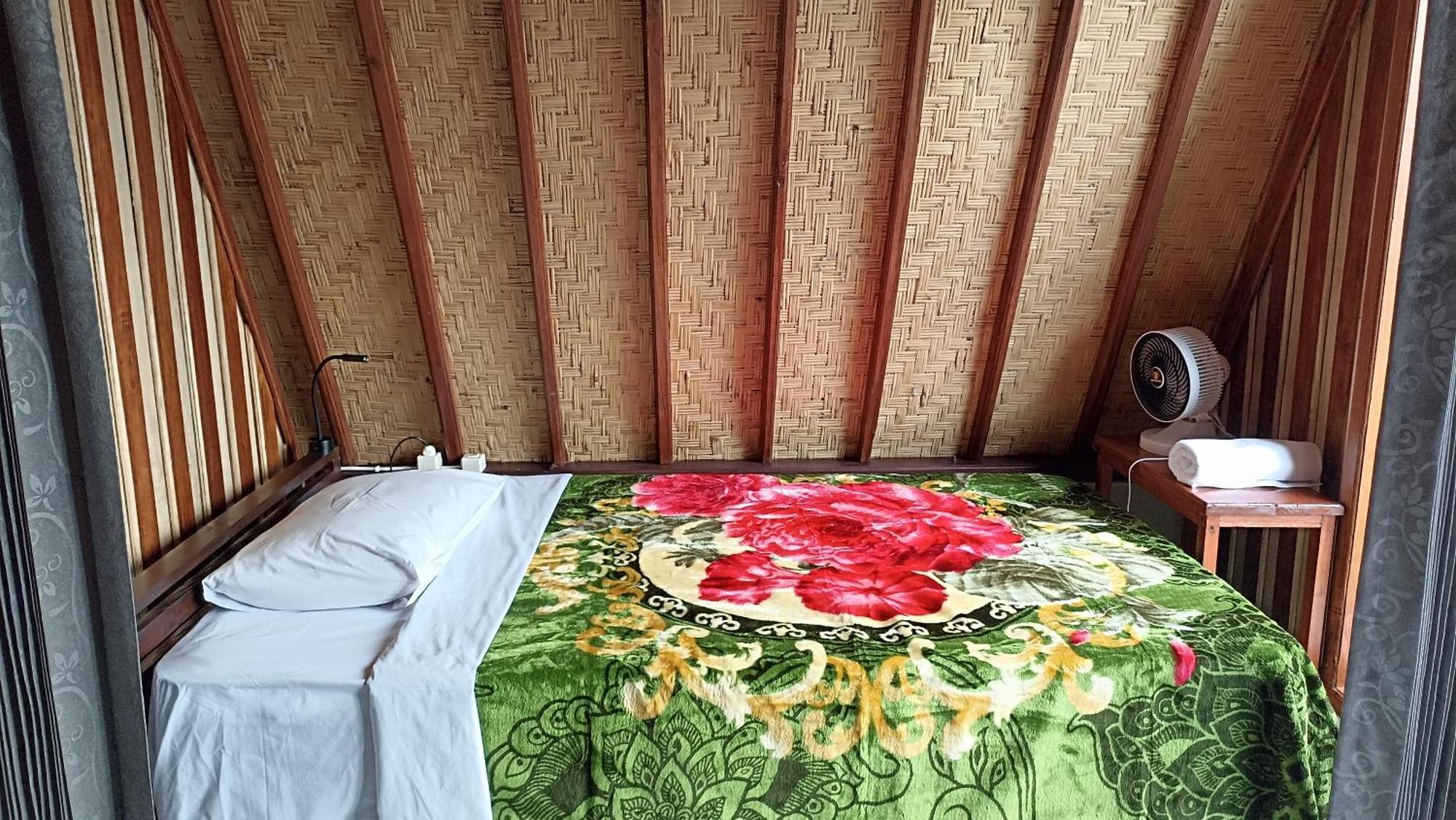Puri Pilihani Hostel Munduk  Bagian luar foto