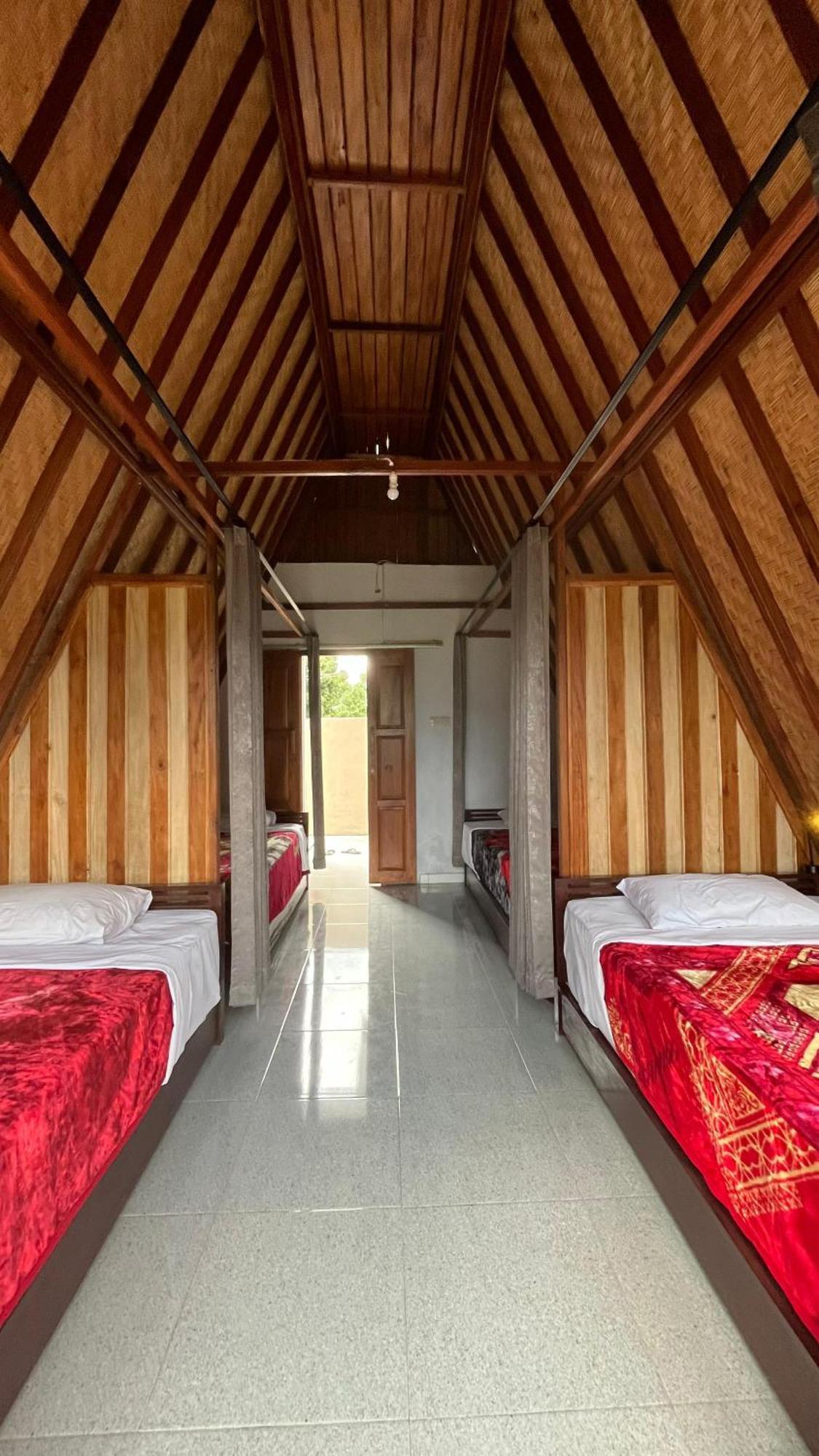 Puri Pilihani Hostel Munduk  Bagian luar foto